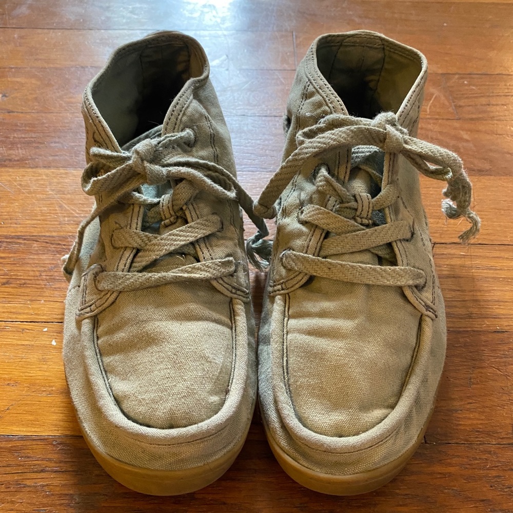 Sanuk High Top Sneaker